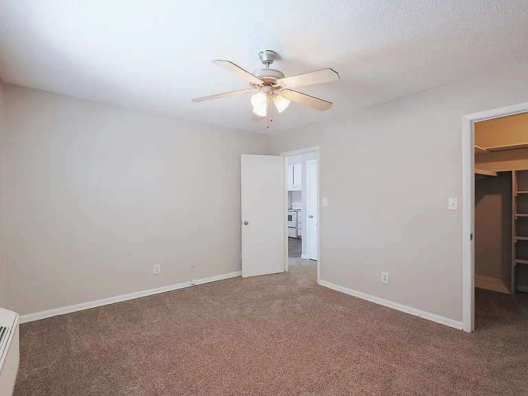 Hampton Hall | Comfort, Convenience, & Community All In One — Photo 101