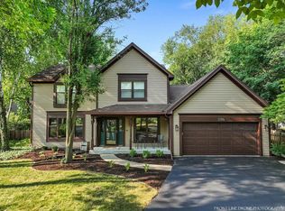 1704 Prince Ct, Naperville, IL 60563