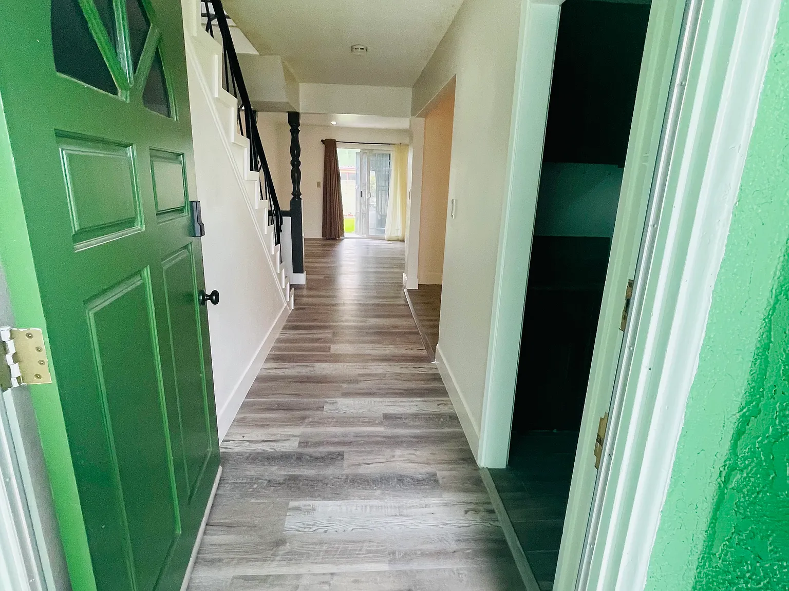 4 bed, 1813 sqft, $5,000 — Photo 2