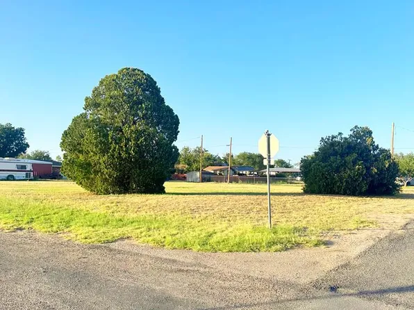 300 N Main St, Coahoma, TX 79511