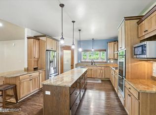 6325 S Hayfield Rd, Wasilla, AK 99654