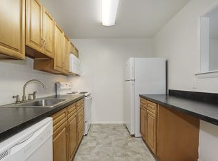 Nieuw Amsterdam Village, South Amboy, NJ 08879