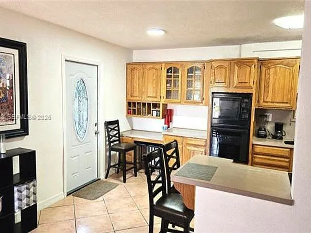 690 SW 120th Ave — Photo 18