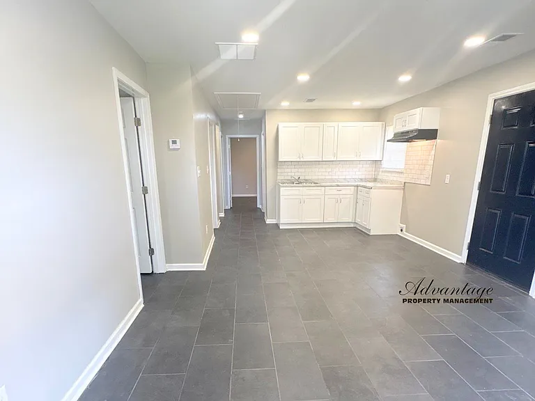 2967 Forest Ave — Photo 18