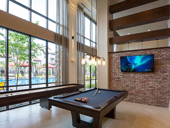 5th image of 14800 Memorial Dr APT 1102