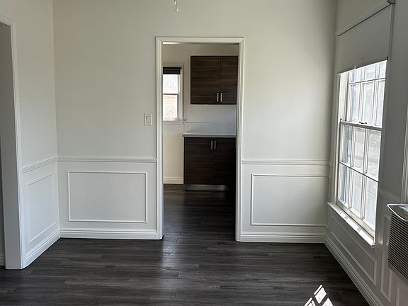 4th image of 1154 N Orange Grove Ave #3