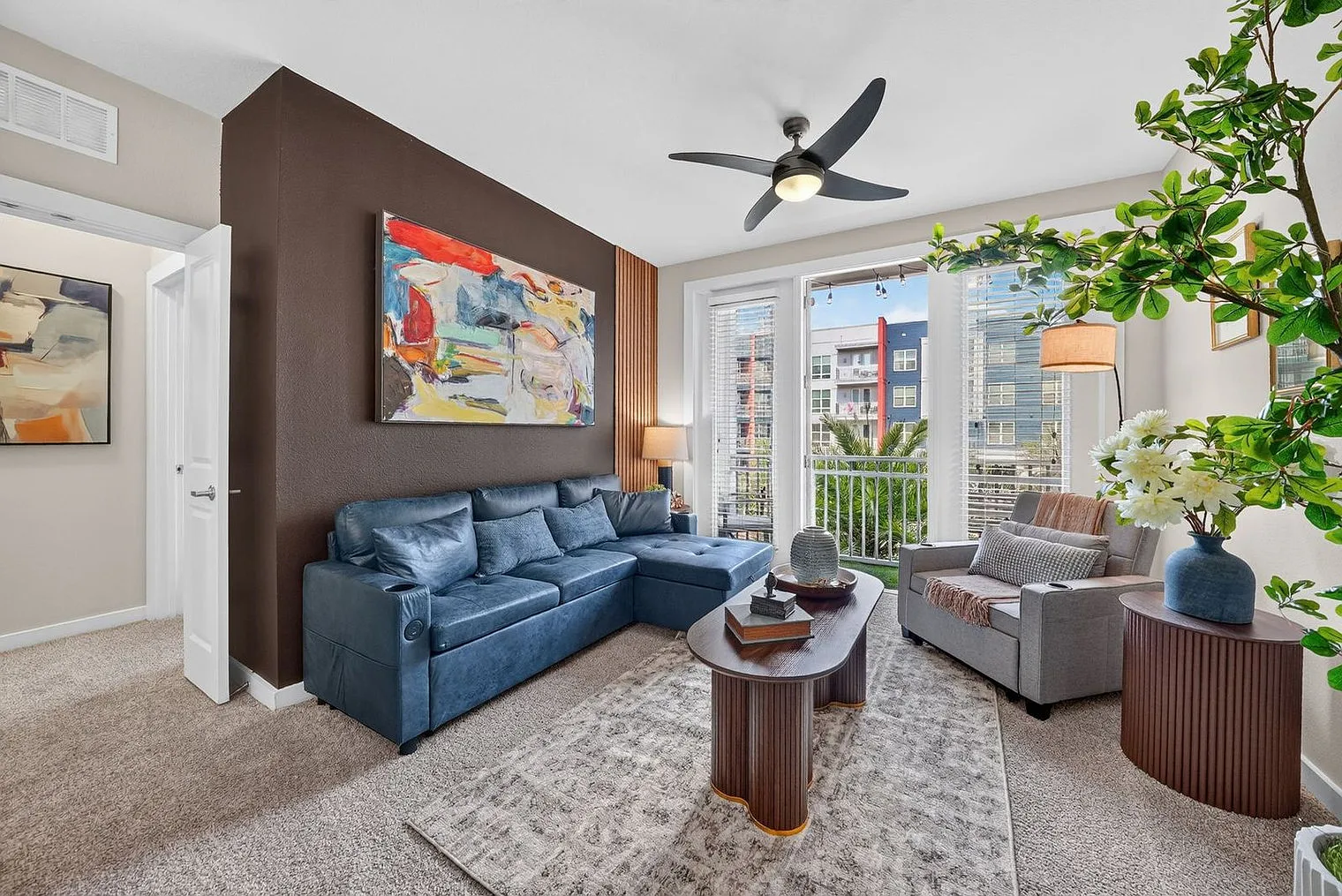 2 bed, 2.0 bath, 1097 sqft, $5,184 — Photo 1