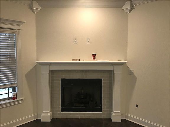 3rd image of 2 Hubert Ln