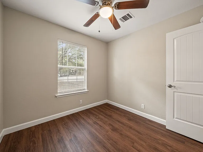 4904 Gnarled Oak Cv — Photo 12