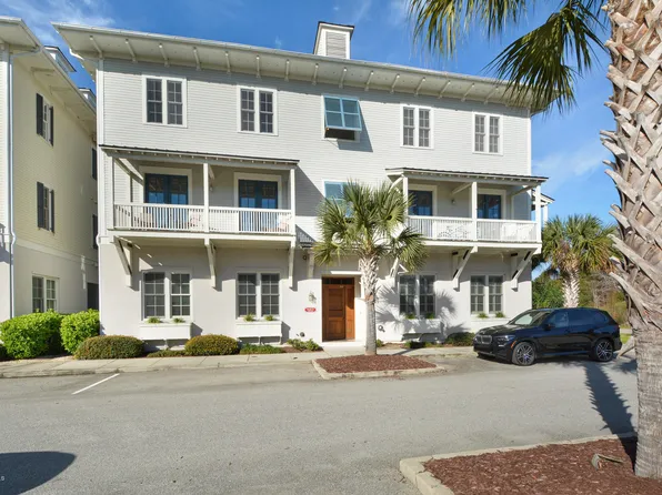 2 Abbey Row, Beaufort, SC 29906
