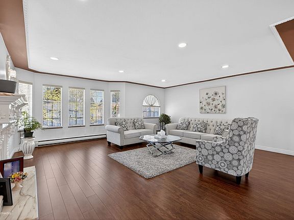 5th image of 9515 124a St
