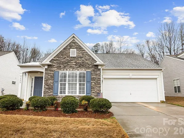 9220 Elrose Pl, Charlotte, NC 28277
