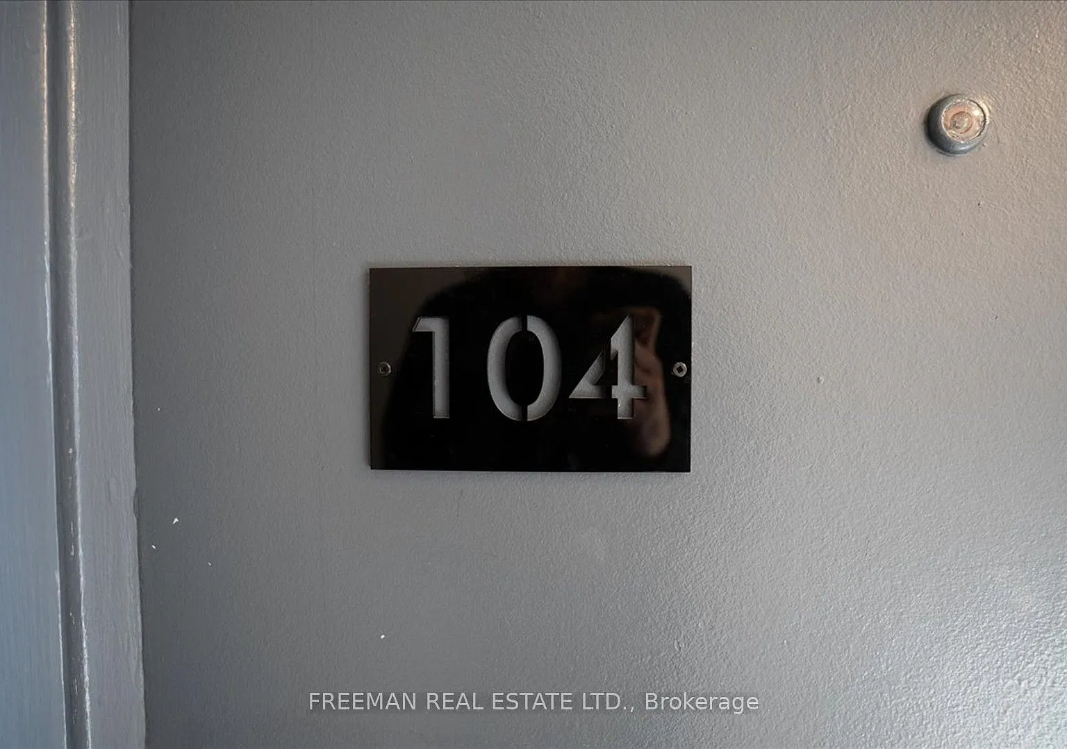 Studio, $1,300 — Photo 2