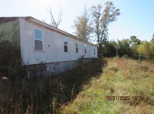 197 Beverly Ln, La Follette, TN 37766