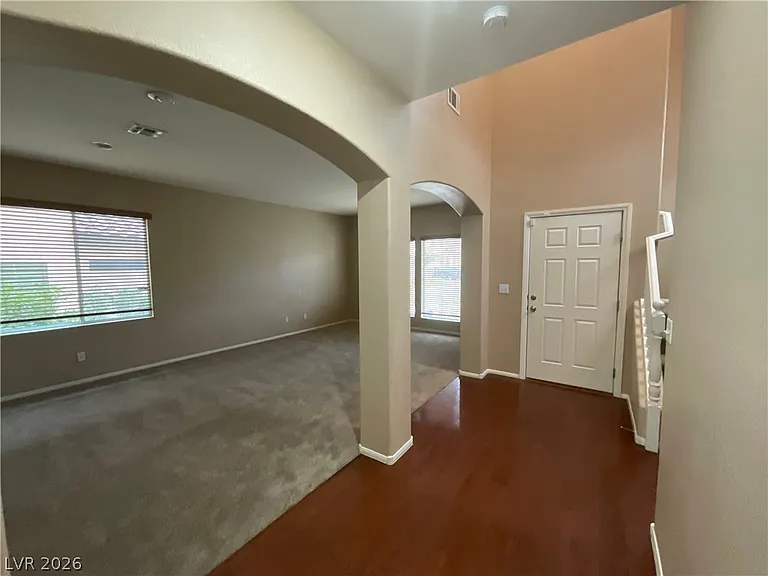 10841 Paradise Rd — Photo 4