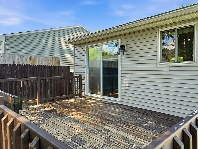 4195 Burningtree Rd — Photo 6