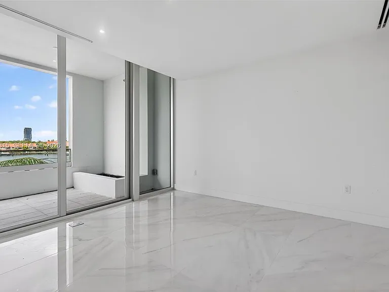 3750 Yacht Club Dr #Townhouse 5 — Photo 34