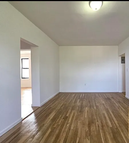 14444 Sanford Ave #6C Photo 1