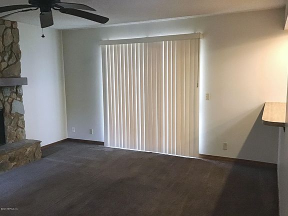 4th image of 1304 E Magnolia Cir