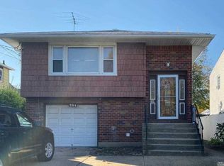 284 Baldwin Rd, Hempstead, NY 11550