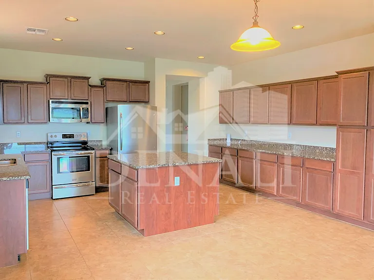 3836 S Whitman Ave — Photo 3