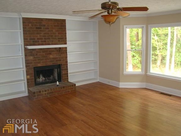 5th image of 4134 Manor House Dr
