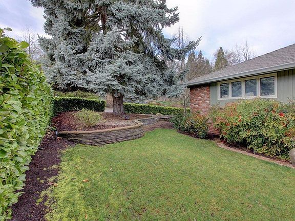 5th image of 2267 Brentwood Dr