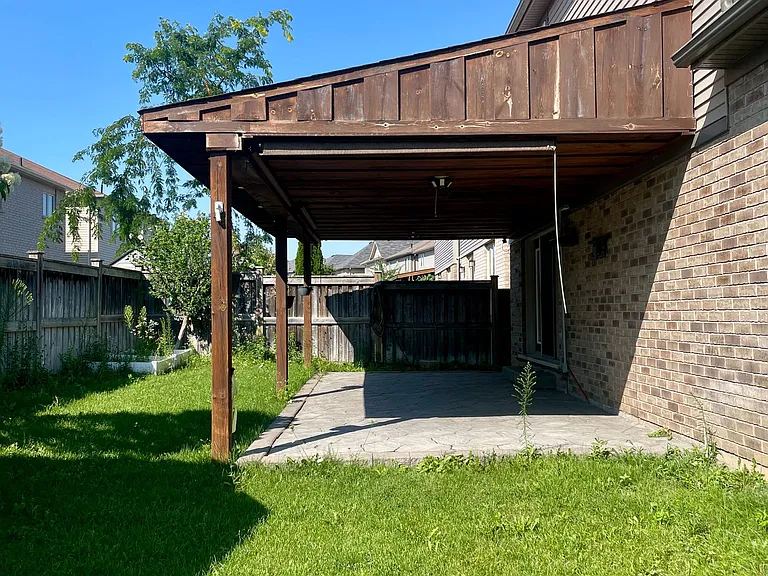 2 Doon Creek St — Photo 45