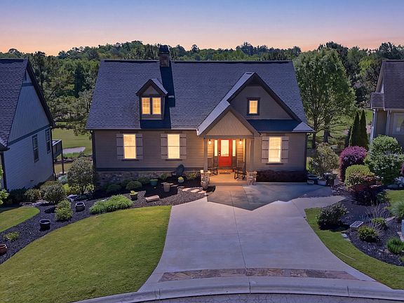 3rd image of 162 Timber Ridge Dr
