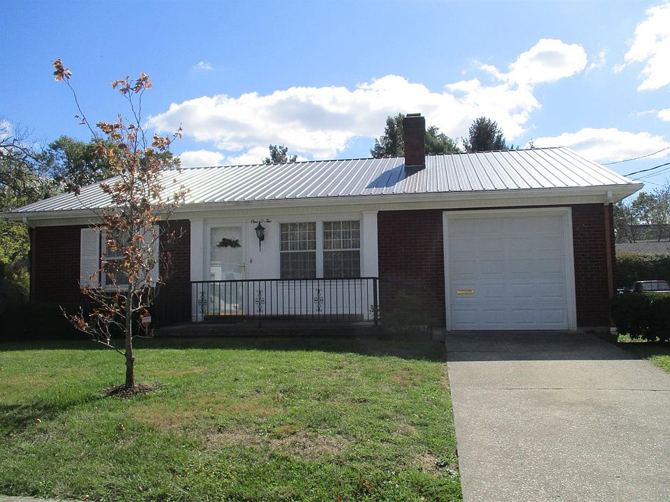 1st image of 102 Bennett Ct