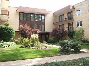 2nd image of 9801 Gross Point Rd APT 201