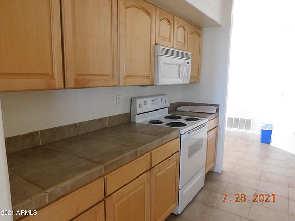 5th image of 1747 E Northern Ave Unit 234