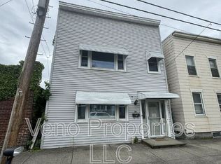 34 Congress St #1, Cohoes, NY 12047