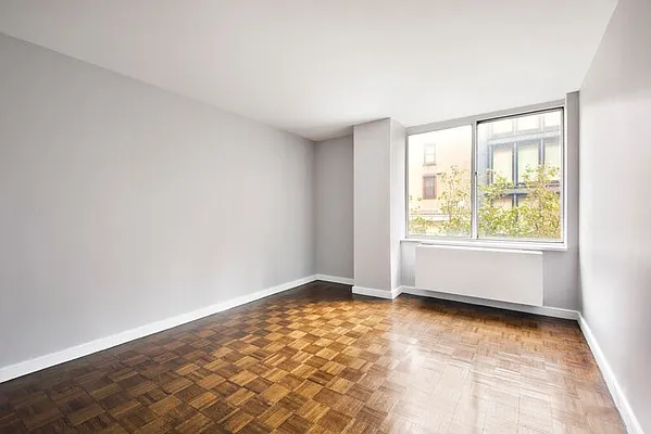 Rented by Tabak Real Estate | media 29