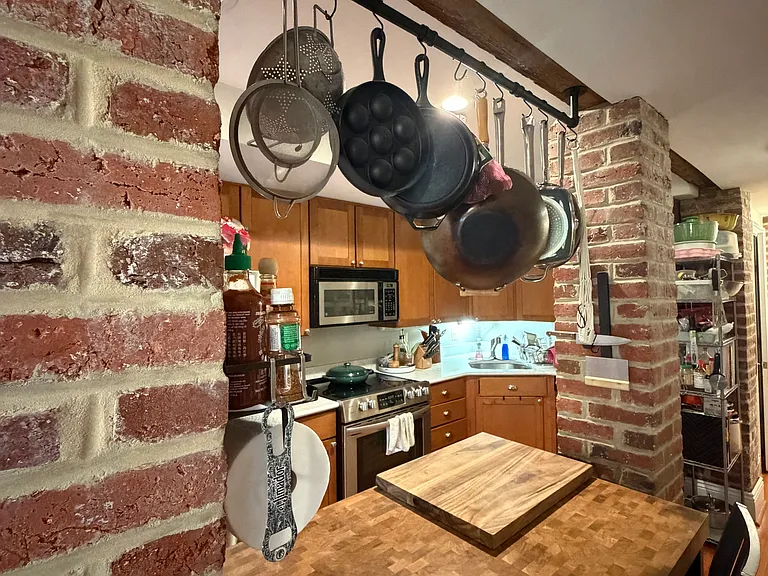 1515 Park Rd NW #2 — Photo 6