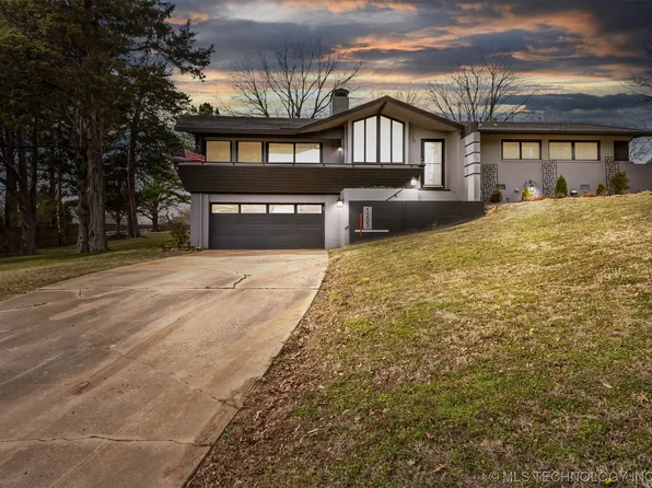 1205 Crestwood Dr, Muskogee, OK 74403