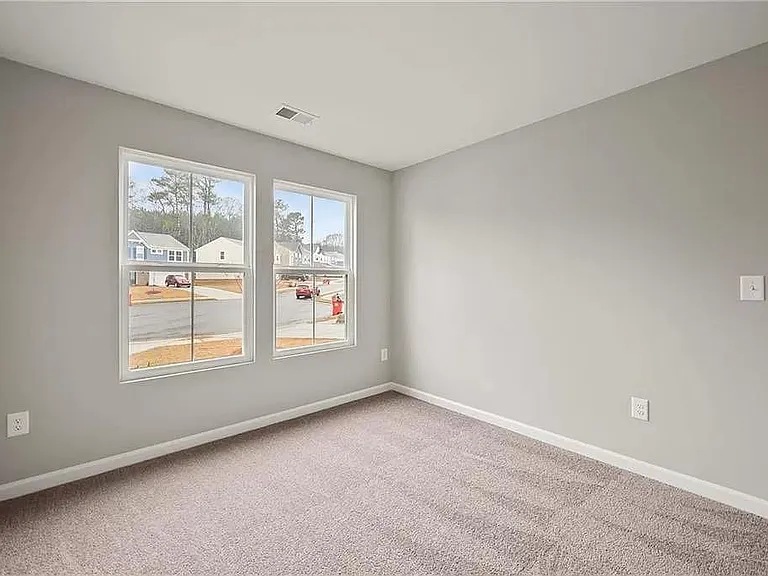 335 Port Way — Photo 10