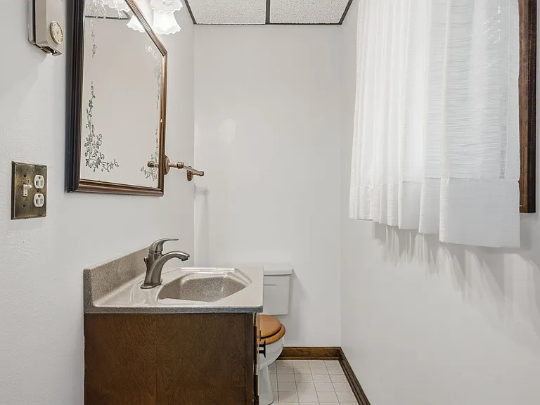 1721 Plank Dr — Photo 36