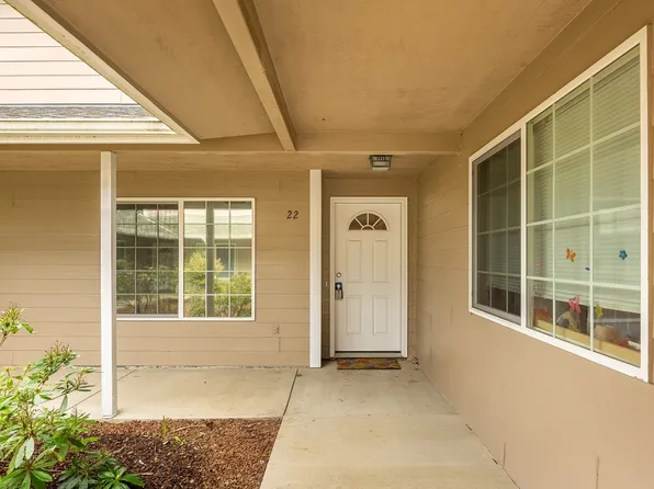 1150 Hemlock St #F22, Florence, OR 97439