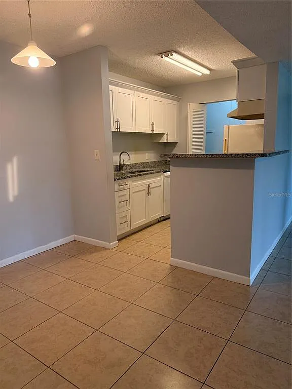 2 bed, 2.0 bath, 898 sqft, $1,675 — Photo 3