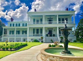 121 W King St, Edenton, NC 27932