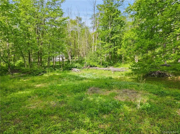 713 Old Post Road, Bedford, NY 10506