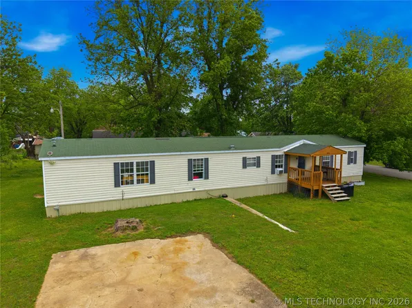1184 S Lake Ave, Westville, OK 74965