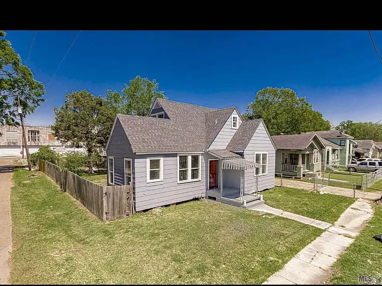 2605 Adams Ave — Photo 1