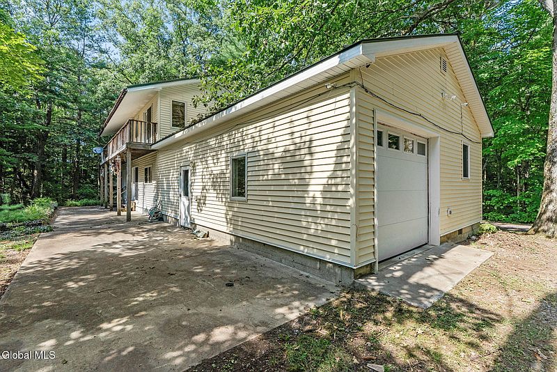 2nd image of 368 Murray Hill Road