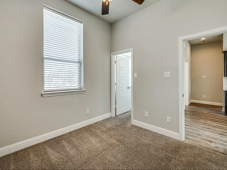 1912 Bel Air Dr — Photo 15