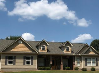 2527 Hanging Rock Rd, Inman, SC 29349