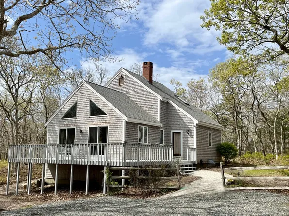 12 Eagles Nest, Edgartown, MA 02539