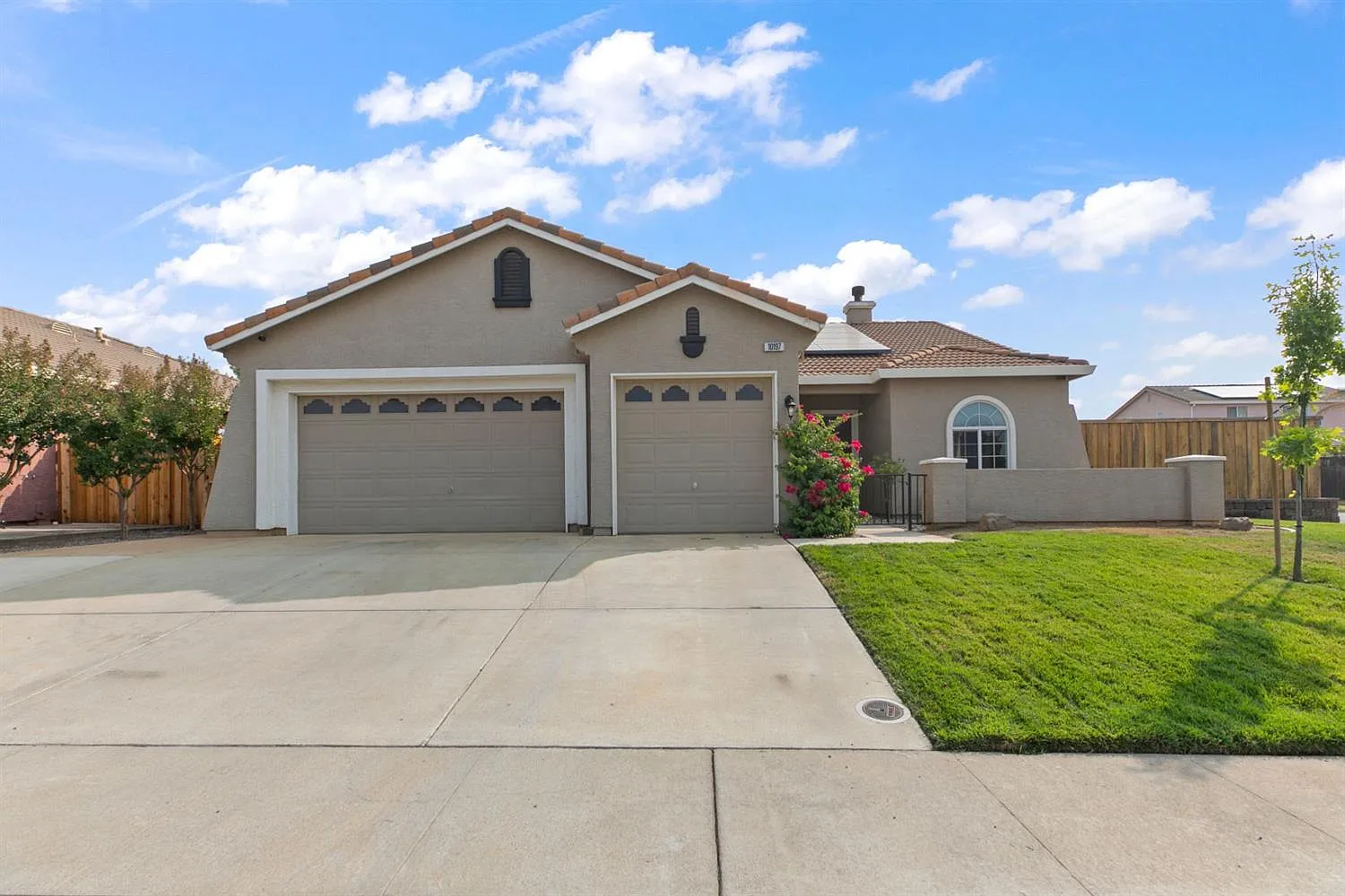 10197 Azinger Way photo 1