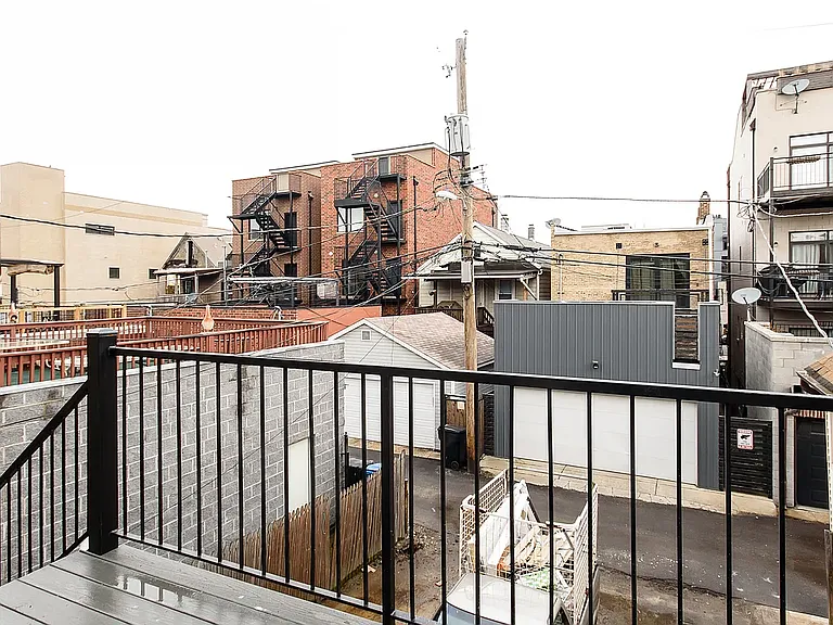 1622 W Le Moyne St #2 — Photo 12